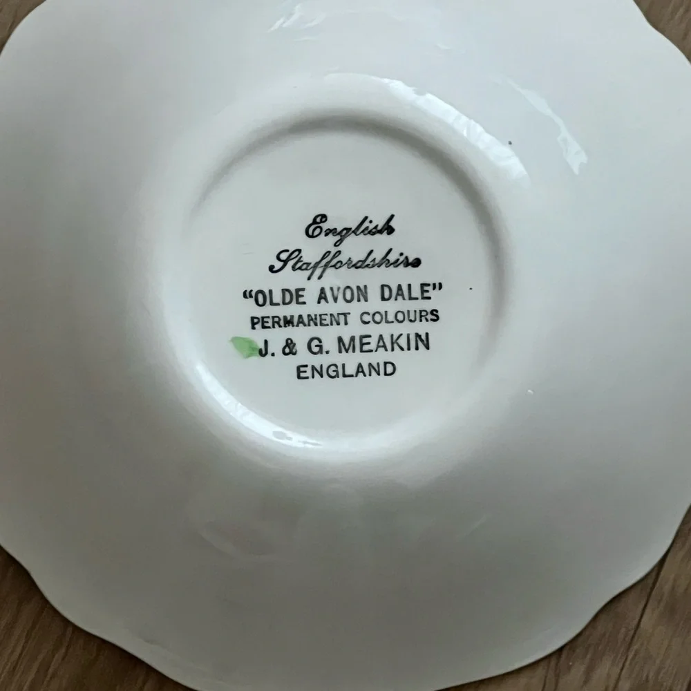 Vintage “old Avon dale” J&G Meakin England 6 PCs - 2‎ Plates, 2 Bowls, 2 Saucers